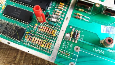 Capacitor C215 e Resistor R209 Removidos